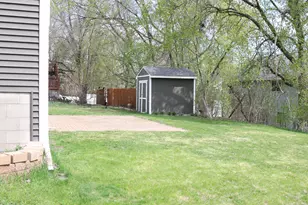 2180 N English St, Maplewood, MN 55109 - Photo 8