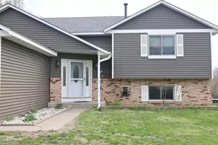 2180 N English St, Maplewood, MN 55109 - Photo 10