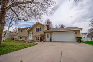 608 27th Ave SW, Willmar, MN 56201 - Photo 24