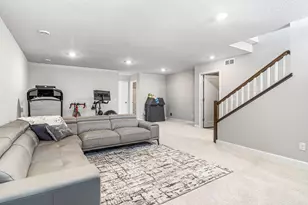 2087 Brookview St, Shakopee, MN 55379 - Photo 32