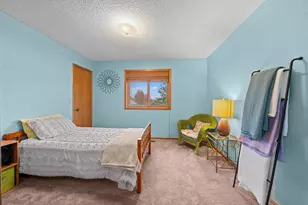2581 Henslow Ave N, Oakdale, MN 55128 - Photo 14