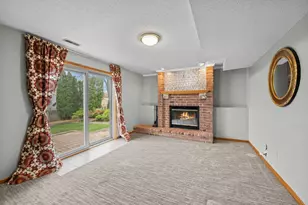 2581 Henslow Ave N, Oakdale, MN 55128 - Photo 16