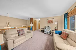 2581 Henslow Ave N, Oakdale, MN 55128 - Photo 10