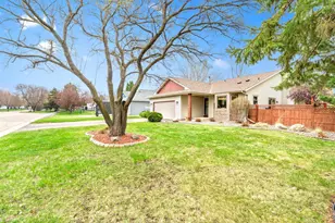 2581 Henslow Ave N, Oakdale, MN 55128 - Photo 2