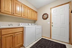 2579 Parkview Ct, White Bear Lake, MN 55110 - Photo 14