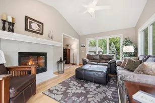 2579 Parkview Ct, White Bear Lake, MN 55110 - Photo 8