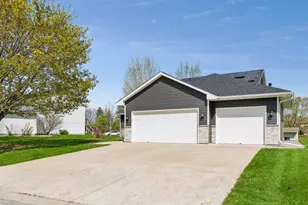 1274 Parkside Ln, Waconia, MN 55387 - Photo 6