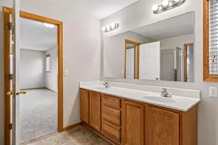 3200 Juniper Cir, Woodbury, MN 55125 - Photo 38