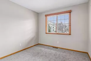 3200 Juniper Cir, Woodbury, MN 55125 - Photo 4