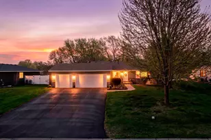 17076 Forfar Ct, Lakeville, MN 55024 - Photo 1