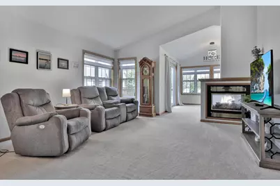 180 Wedgewood Drive, Mahtomedi, MN 55115 - Photo 8