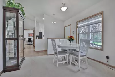 180 Wedgewood Drive, Mahtomedi, MN 55115 - Photo 6