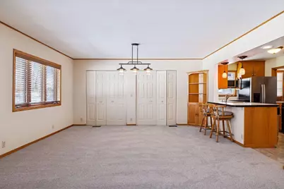 1947 Yorkshire Court, Saint Paul, MN 55116 - Photo 26