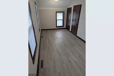 2003 Willow Avenue N, Minneapolis, MN 55411 - Photo 20