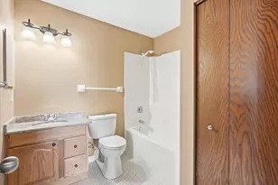 26 10th Street W, Saint Paul, MN 55102 - Photo 14