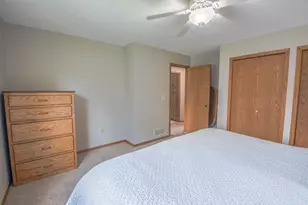 811 Broadway Ave S, Sauk Rapids, MN 56379 - Photo 16