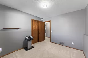 4615 Deerwood Ln N, Plymouth, MN 55442 - Photo 22