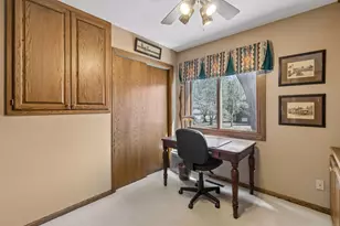 1735 Hickory Hill Dr, Eagan, MN 55122 - Photo 18