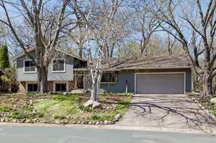 1735 Hickory Hill Dr, Eagan, MN 55122 - Photo 2