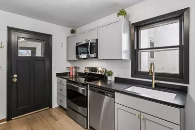 4523 James Avenue N, Minneapolis, MN 55412 - Photo 10
