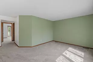 14655 Greenridge Ln, Burnsville, MN 55306 - Photo 18