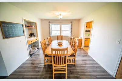 301 5th Ave NW, Dodge Center, MN 55927 - Photo 10