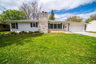 301 5th Ave NW, Dodge Center, MN 55927 - Photo 2