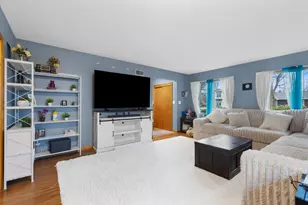 621 S Garden St, Lake City, MN 55041 - Photo 2