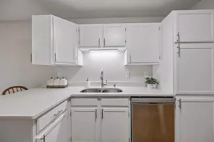 6983 Langford Ct, Edina, MN 55436 - Photo 6
