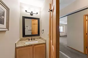 304 Pondridge Cir, Wayzata, MN 55391 - Photo 10