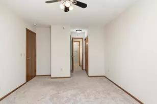 7605 Edinborough Way, Edina, MN 55435 - Photo 14