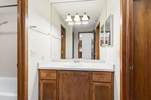 7605 Edinborough Way, Edina, MN 55435 - Photo 16