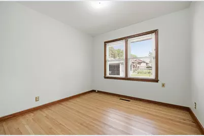 2717 30th Avenue NE, Saint Anthony, MN 55418 - Photo 14