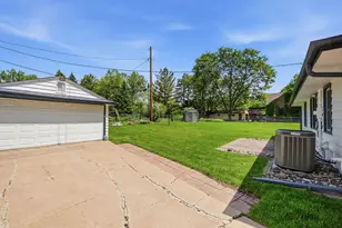 2717 30th Ave NE, Saint Anthony, MN 55418 - Photo 30
