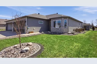 4346 46th Avenue S, Fargo, ND 58104 - Photo 2