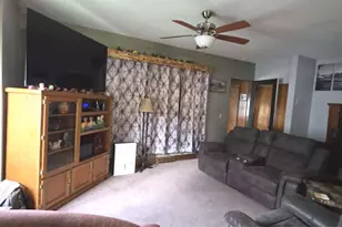 221 W Flynn St, Redwood Falls, MN 56283 - Photo 2