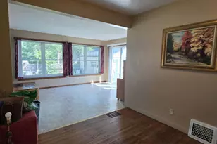 122 W 5th St, Litchfield, MN 55355 - Photo 8