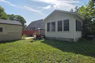122 W 5th St, Litchfield, MN 55355 - Photo 12