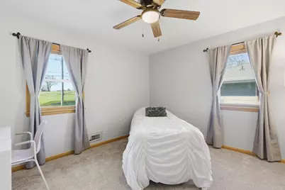2095 Fairways Lane, Roseville, MN 55113 - Photo 20