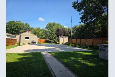 617 S Hiawatha Avenue, Pipestone, MN 56164 - Photo 30