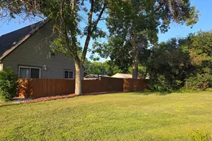 617 S Hiawatha Ave, Pipestone, MN 56164 - Photo 2