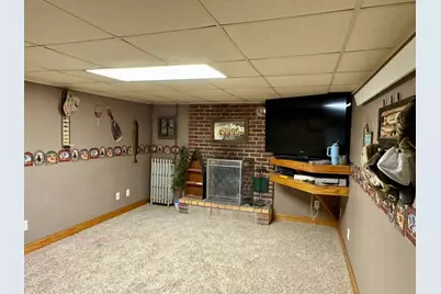 905 W Chestnut Avenue, Olivia, MN 56277 - Photo 14