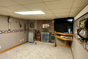 905 W Chestnut Ave, Olivia, MN 56277 - Photo 14