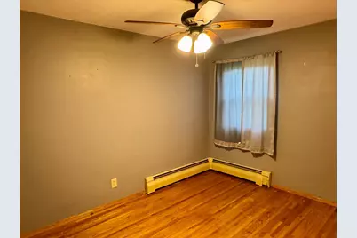 905 W Chestnut Avenue, Olivia, MN 56277 - Photo 12