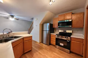 1850 Donegal Dr, Woodbury, MN 55125 - Photo 4