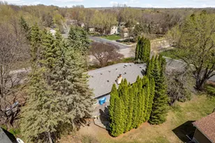 18885 Valley View Rd, Eden Prairie, MN 55346 - Photo 36