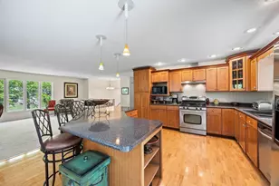 18885 Valley View Rd, Eden Prairie, MN 55346 - Photo 14