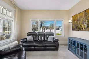 885 Case Ave, Saint Paul, MN 55106 - Photo 10