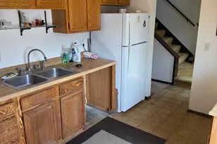 409 Dorland Pl, Maplewood, MN 55119 - Photo 2
