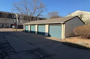 409 Dorland Pl, Maplewood, MN 55119 - Photo 20